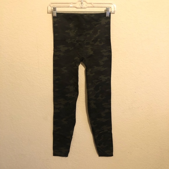 Spanx Look At Me Seamless Leggings Green Camo Large - Picture 3 of 4
